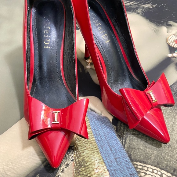Sweet Bowtie Heels.size - 240.EUR-39.Measurement shown in the picture - Picture 5 of 16